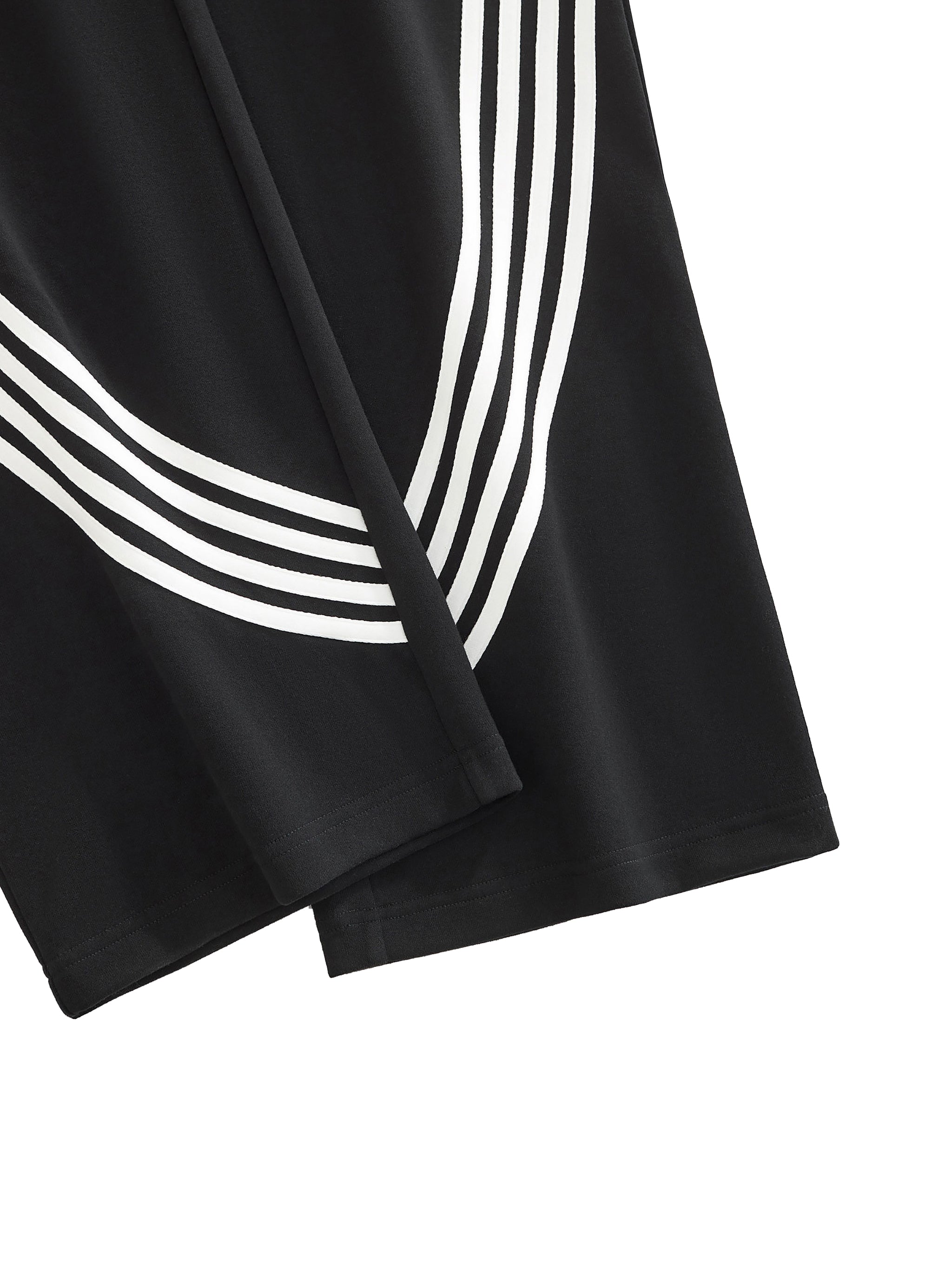TAB DEPT™ CURVED STRIPE SWEATS